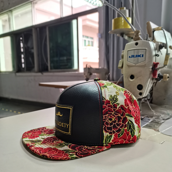 DW21#E  Customized 5 panel sublimation snapback hats with leather panels