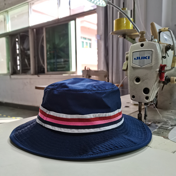 DW21#R Top quality customized bucket hat with mixed colors braids